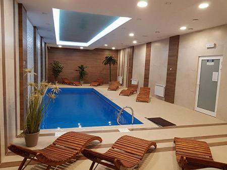 Hotel - Restauracja "Sloneczna" Jarocin Bagian luar foto